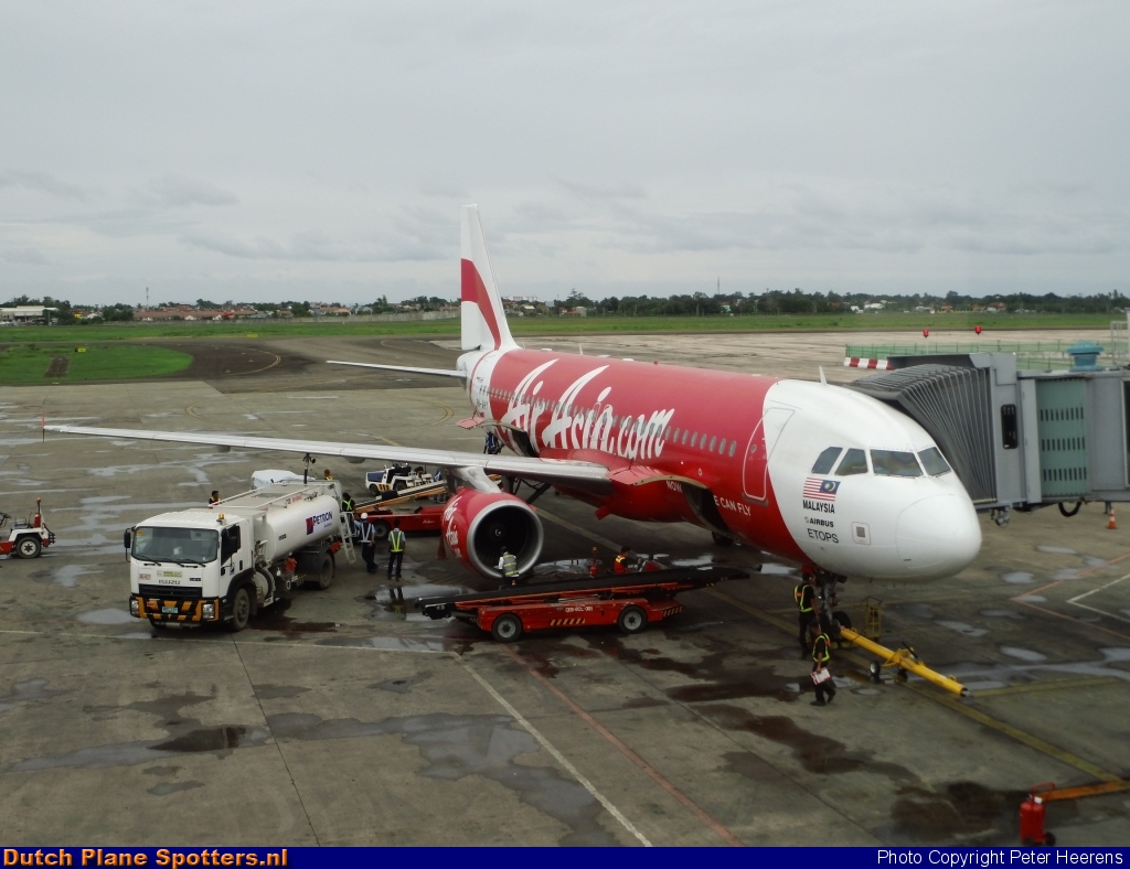 9W-AHY Airbus A320 AirAsia by Peter Heerens