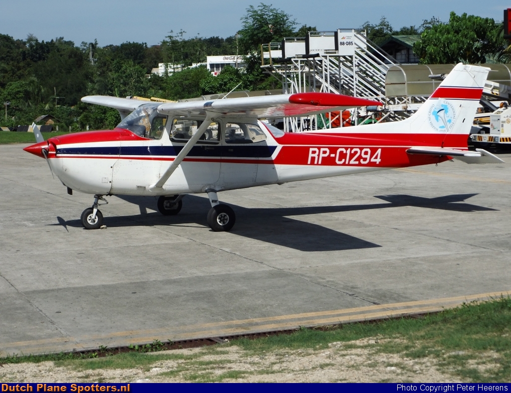 RP-C1294 Cessna 172 Skyhawk Private by Peter Heerens
