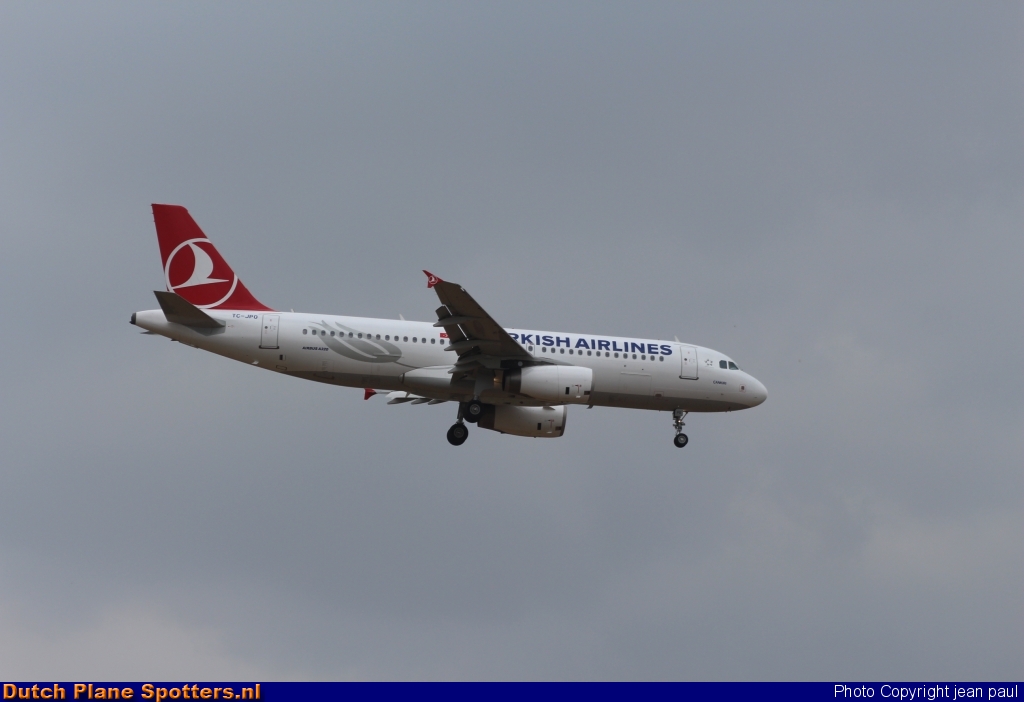 TC-JPO Airbus A320 Turkish Airlines by jean paul