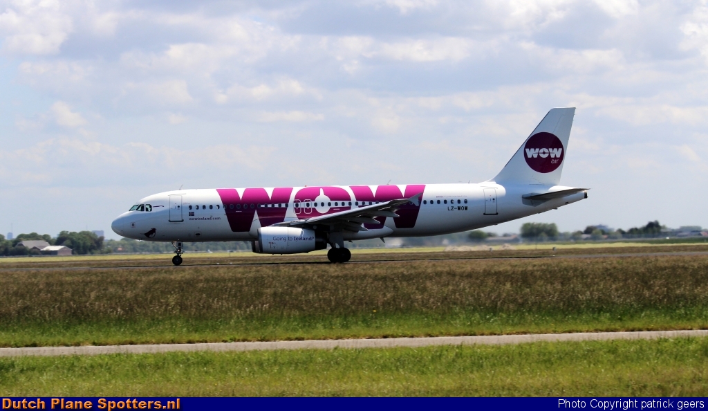 LZ-WOW Airbus A320 Air Via (WOW air) by patrick geers