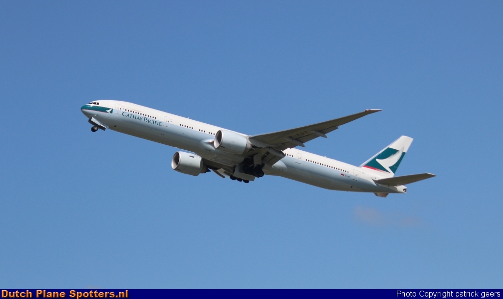 B-KQT Boeing 777-300 Cathay Pacific by patrick geers