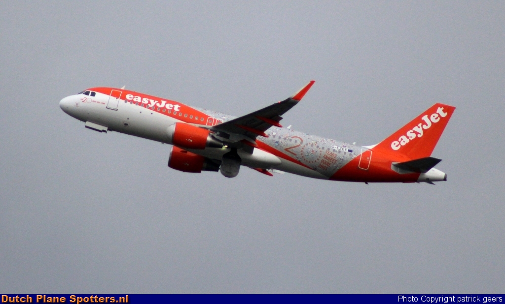 G-EZOX Airbus A320 easyJet by patrick geers
