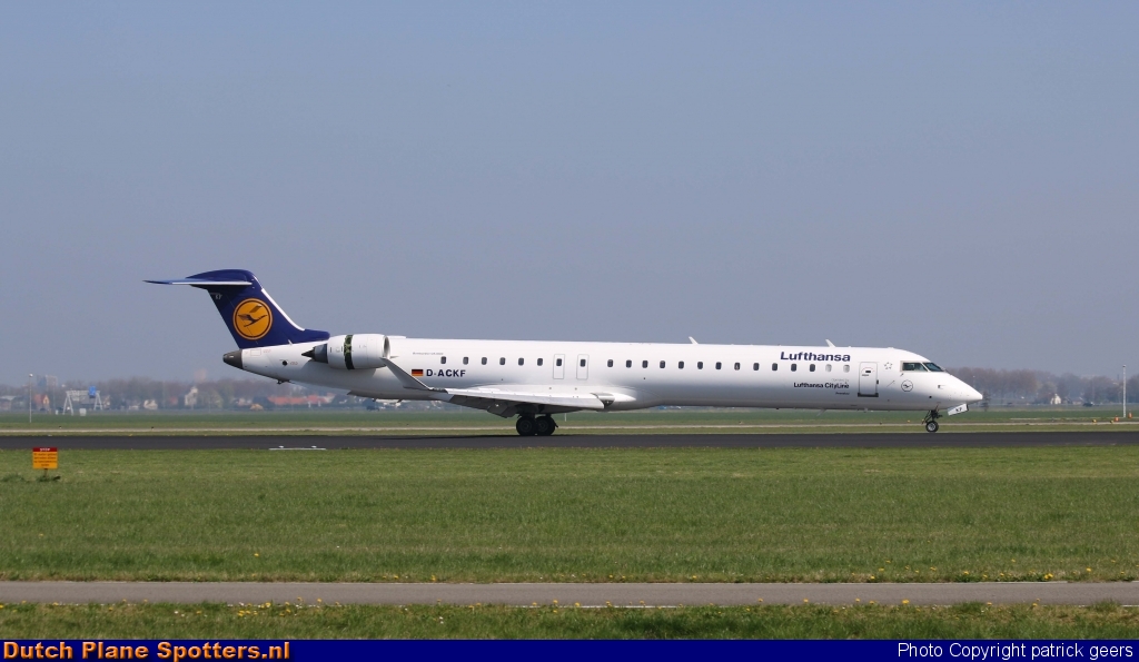D-ACKF Bombardier Canadair CRJ900 CityLine (Lufthansa Regional) by patrick geers