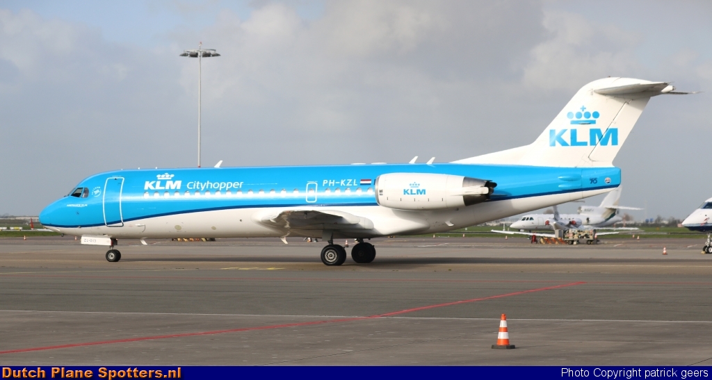 PH-KZL Fokker 70 KLM Cityhopper by patrick geers