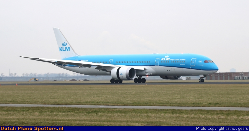PH-BHN Boeing 787-9 Dreamliner KLM Royal Dutch Airlines by patrick geers
