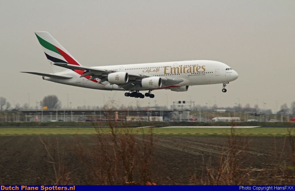 A6-EDS Airbus A380-800 Emirates by HansFXX