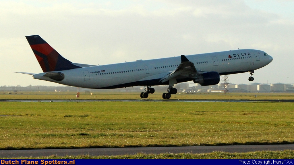 N807NW Airbus A330-300 Delta Airlines by HansFXX