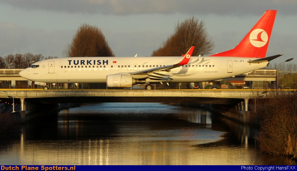 TC-JFV Boeing 737-800 Turkish Airlines by HansFXX