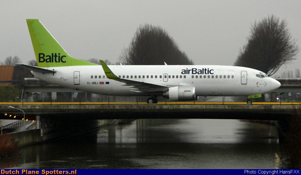 YL-BBJ Boeing 737-300 Air Baltic by HansFXX