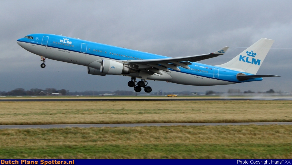 PH-AOB Airbus A330-200 KLM Royal Dutch Airlines by HansFXX