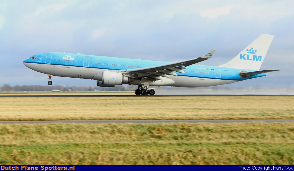PH-AOH Airbus A330-200 KLM Royal Dutch Airlines by HansFXX