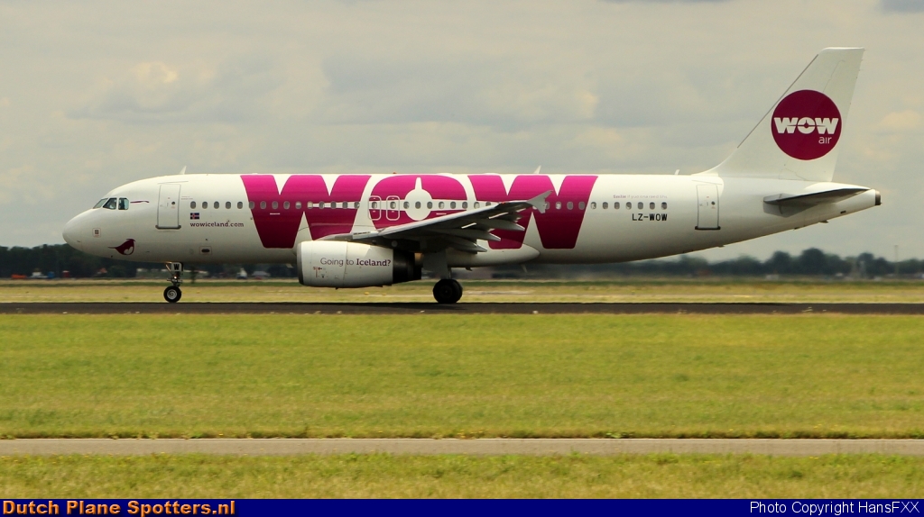 LZ-WOW Airbus A320 Air Via (WOW air) by HansFXX