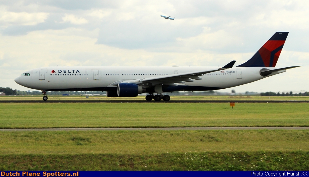 N810NW Airbus A330-300 Delta Airlines by HansFXX