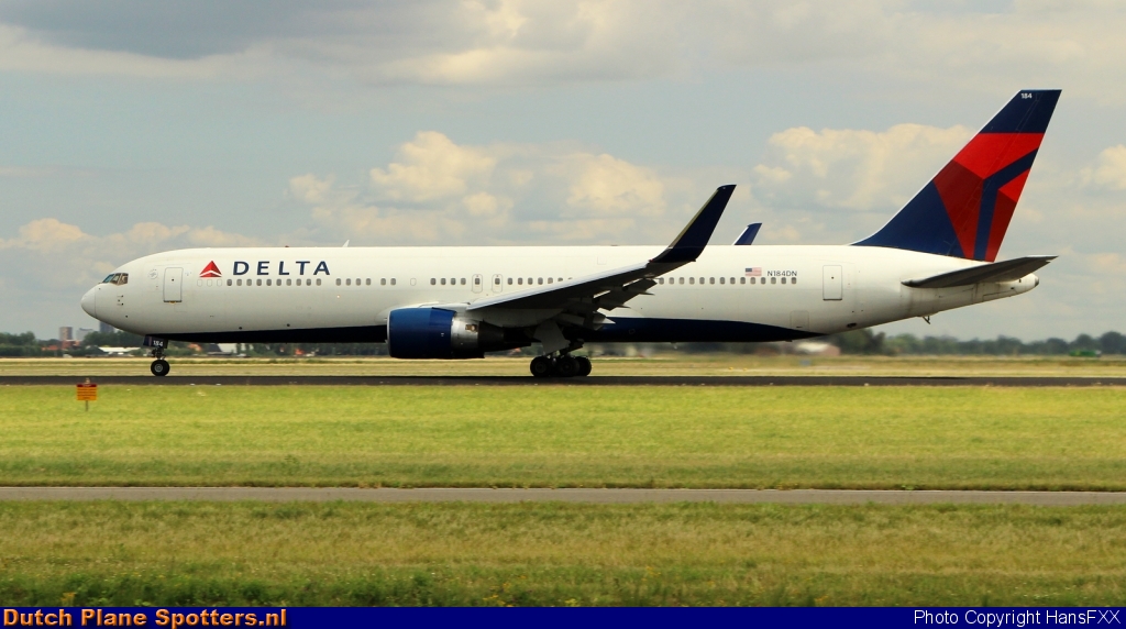 N184DN Boeing 767-300 Delta Airlines by HansFXX
