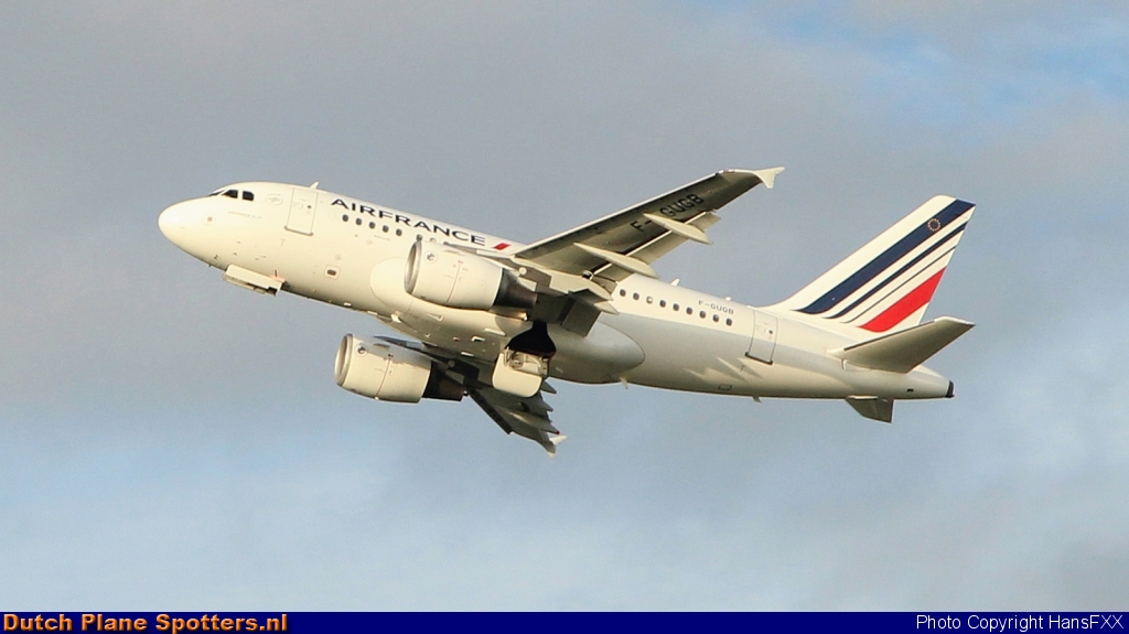 F-GUGB Airbus A318 Air France by HansFXX