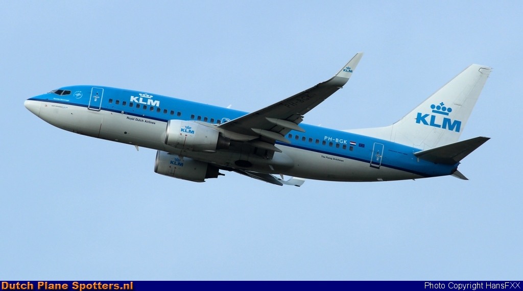 PH-BGK Boeing 737-700 KLM Royal Dutch Airlines by HansFXX