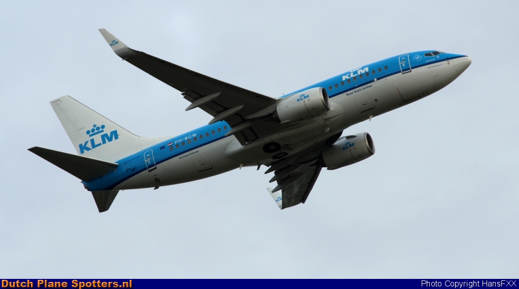 PH-BGW Boeing 737-700 KLM Royal Dutch Airlines by HansFXX