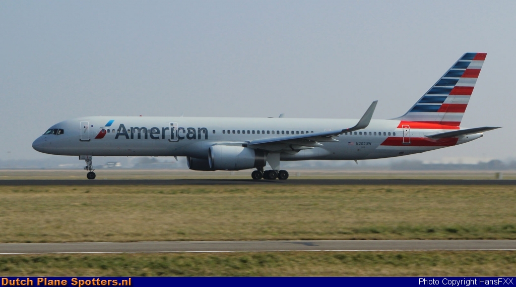 N202UW Boeing 757-200 American Airlines by HansFXX