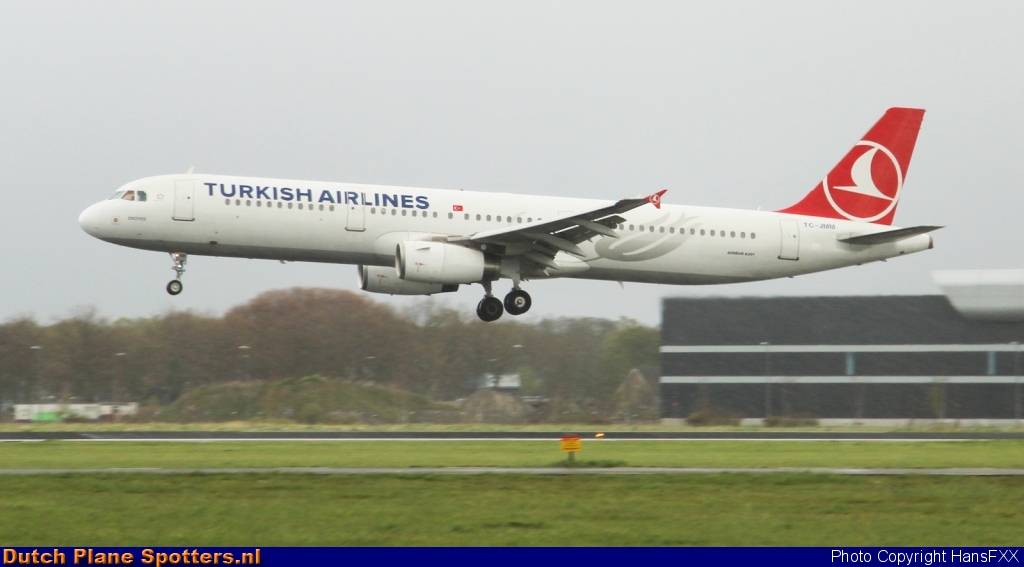 TC-JMM Airbus A321 Turkish Airlines by HansFXX
