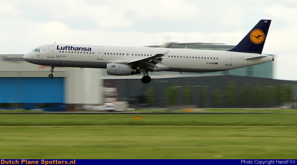 D-AISW Airbus A321 Lufthansa by HansFXX