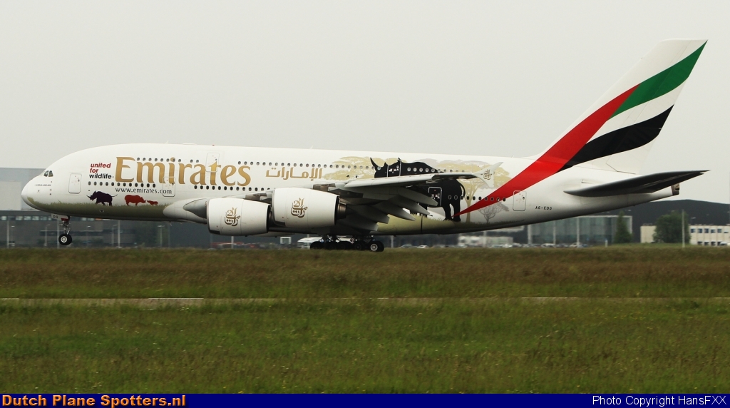 A6-EDG Airbus A380-800 Emirates by HansFXX