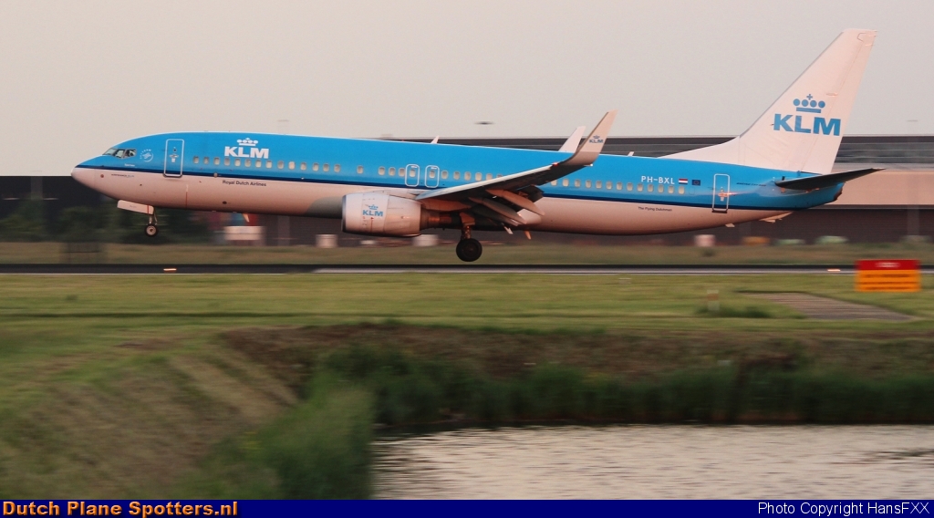PH-BXL Boeing 737-800 KLM Royal Dutch Airlines by HansFXX