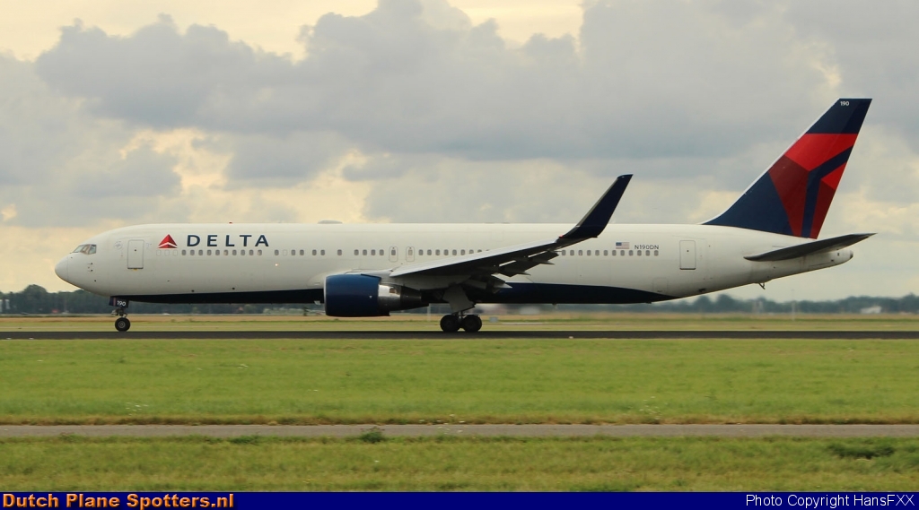 N190DN Boeing 767-300 Delta Airlines by HansFXX