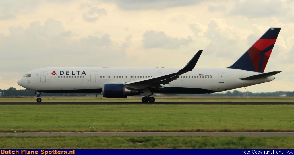 N1501P Boeing 767-300 Delta Airlines by HansFXX