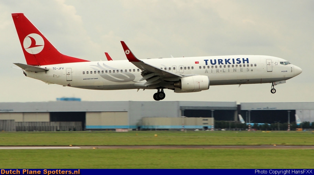 TC-JFV Boeing 737-800 Turkish Airlines by HansFXX