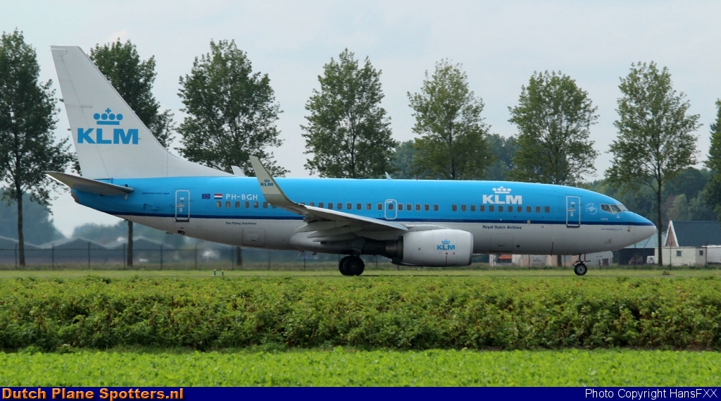 PH-BGH Boeing 737-700 KLM Royal Dutch Airlines by HansFXX
