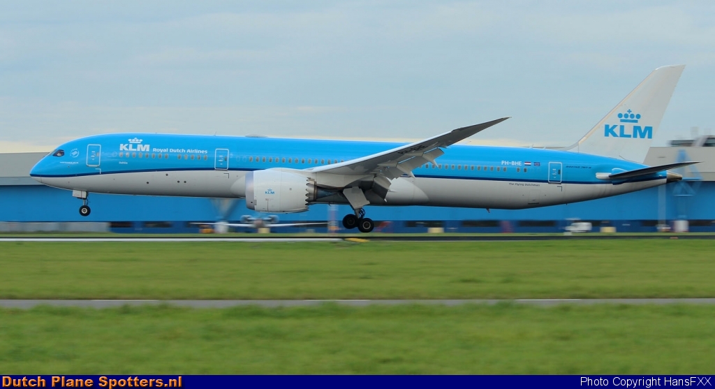 PH-BHE Boeing 787-9 Dreamliner KLM Royal Dutch Airlines by HansFXX