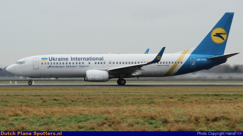 UR-PSB Boeing 737-800 Ukraine International Airlines by HansFXX