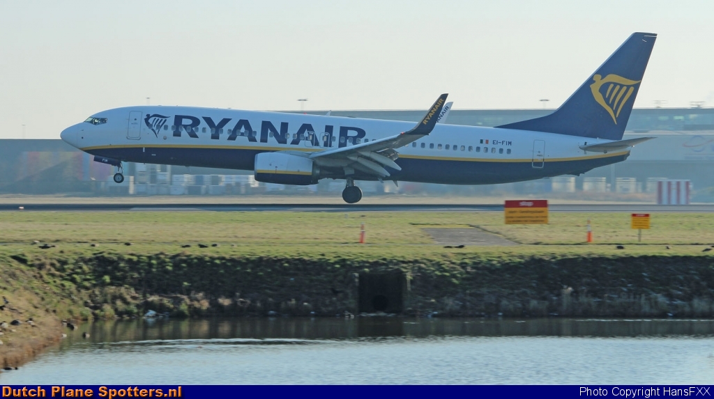 EI-FIM Boeing 737-800 Ryanair by HansFXX