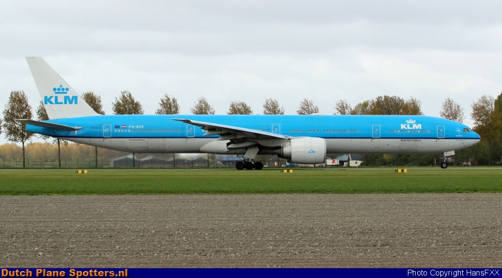 PH-BVP Boeing 777-300 KLM Royal Dutch Airlines by HansFXX