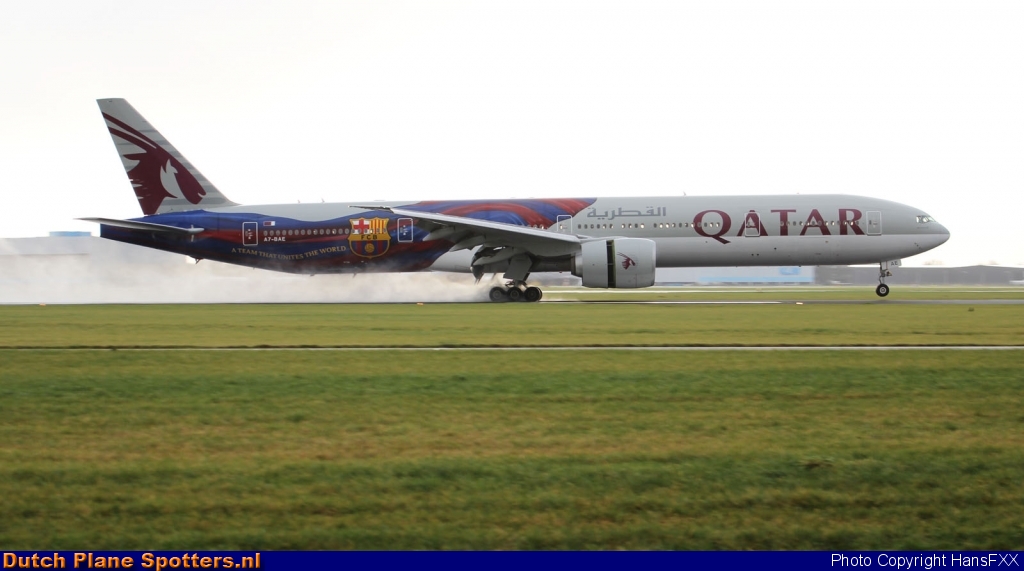 A7-BAE Boeing 777-300 Qatar Airways by HansFXX