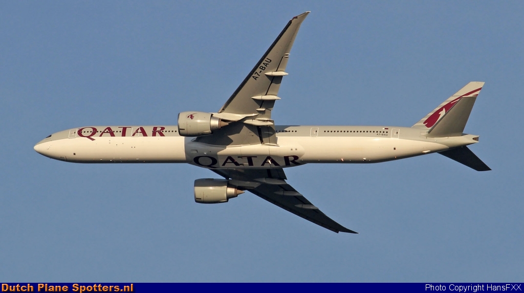 A7-BAU Boeing 777-300 Qatar Airways by HansFXX