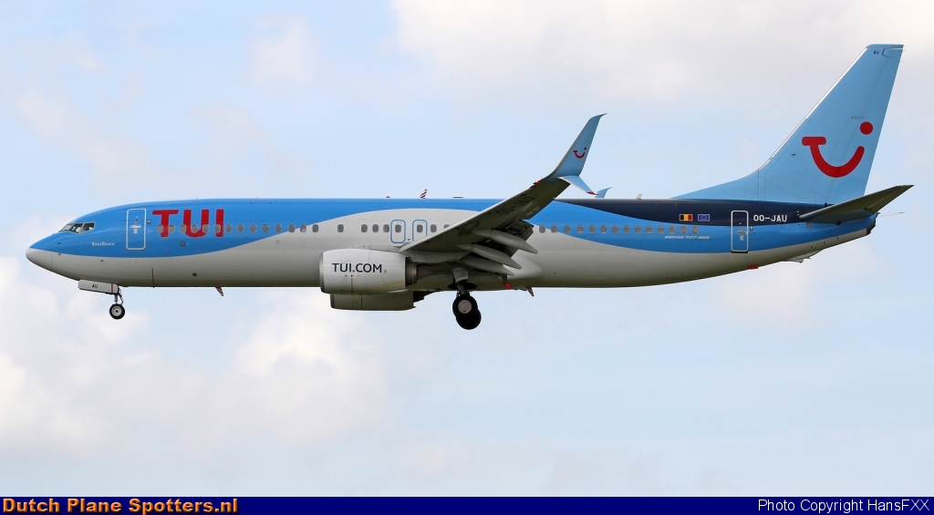 OO-JAU Boeing 737-800 TUIFly by HansFXX