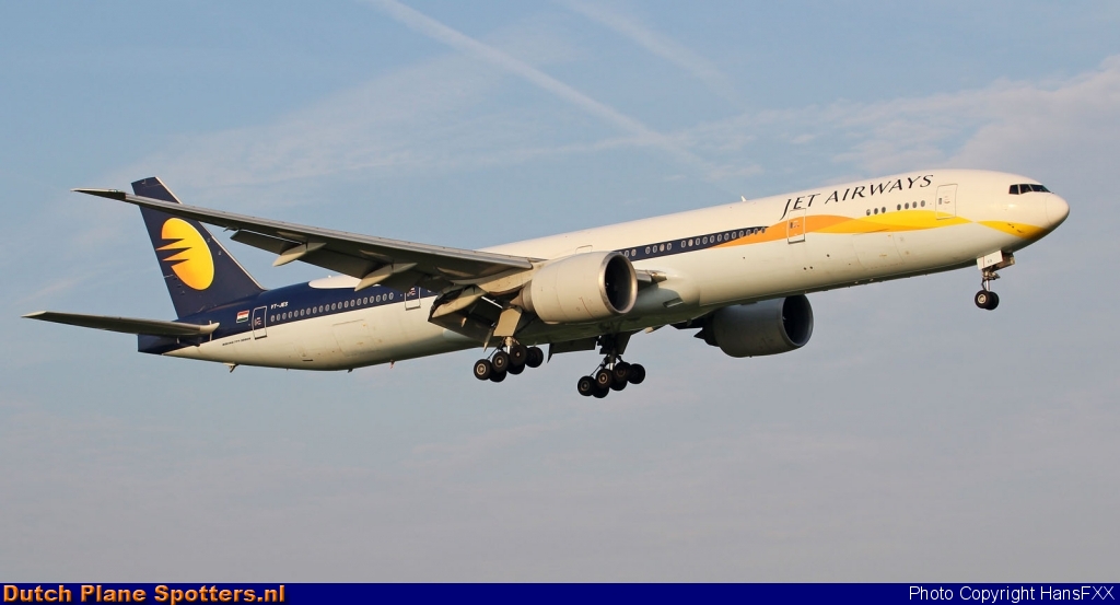 VT-JES Boeing 777-300 Jet Airways by HansFXX