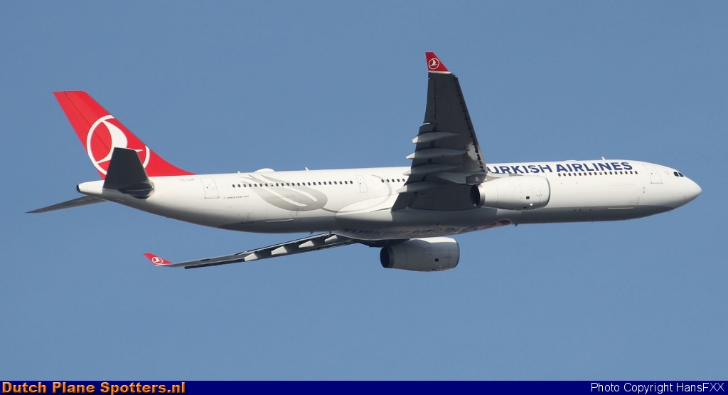 TC-LOF Airbus A330-300 Turkish Airlines by HansFXX
