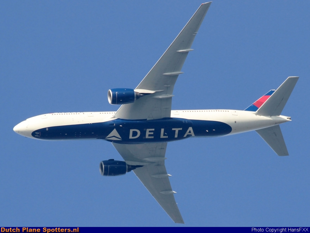 N862DA Boeing 777-200 Delta Airlines by HansFXX
