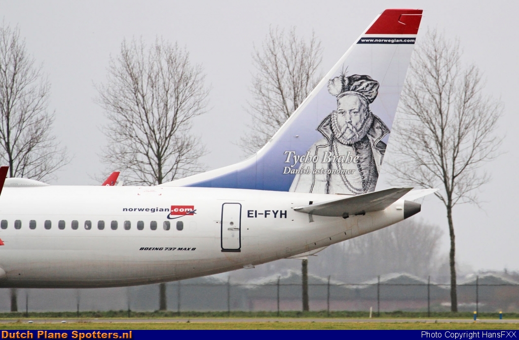 EI-FYH Boeing 737-800 Norwegian Air Shuttle by HansFXX