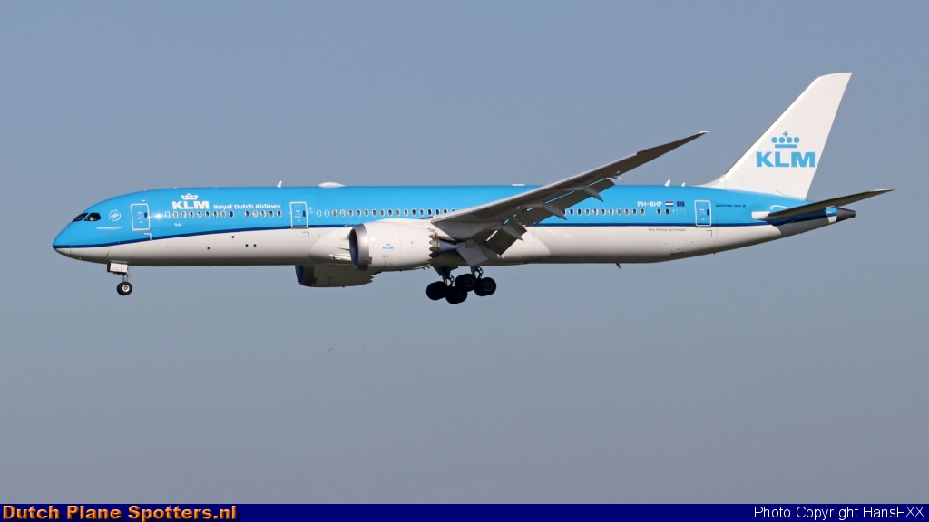 PH-BHP Boeing 787-9 Dreamliner KLM Royal Dutch Airlines by HansFXX