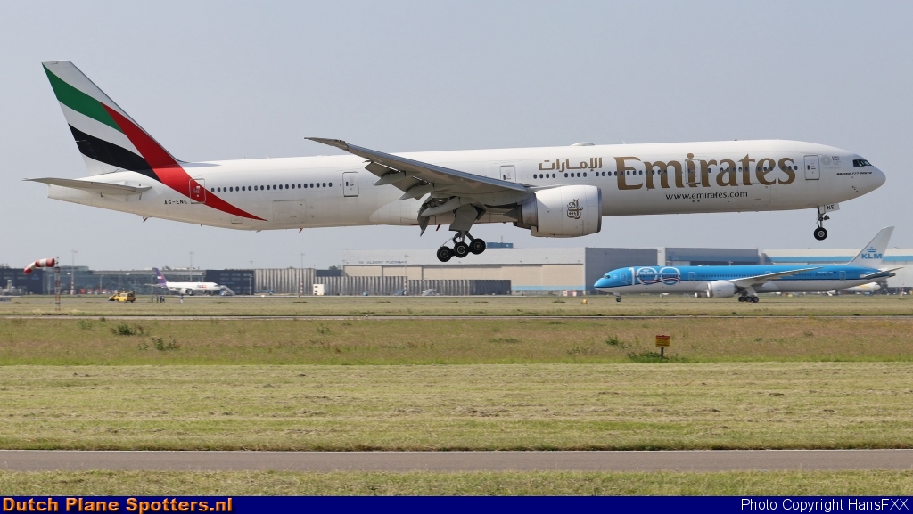 A6-ENE Boeing 777-300 Emirates by HansFXX