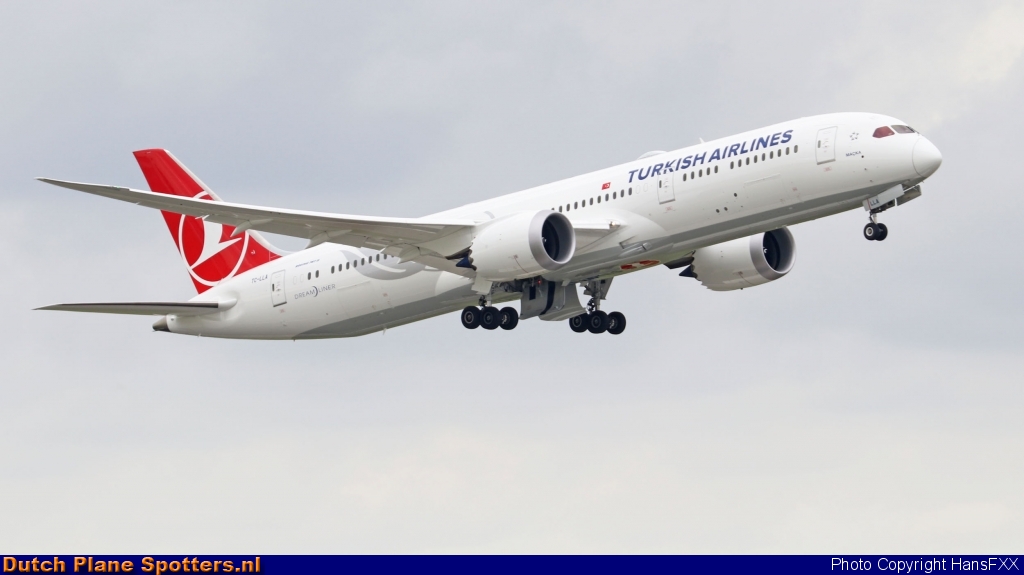 TC-LLA Boeing 787-9 Dreamliner Turkish Airlines by HansFXX