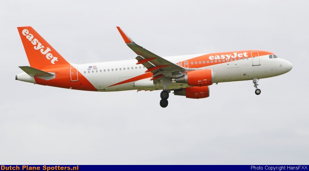 OE-IVC Airbus A320 easyJet Europe by HansFXX