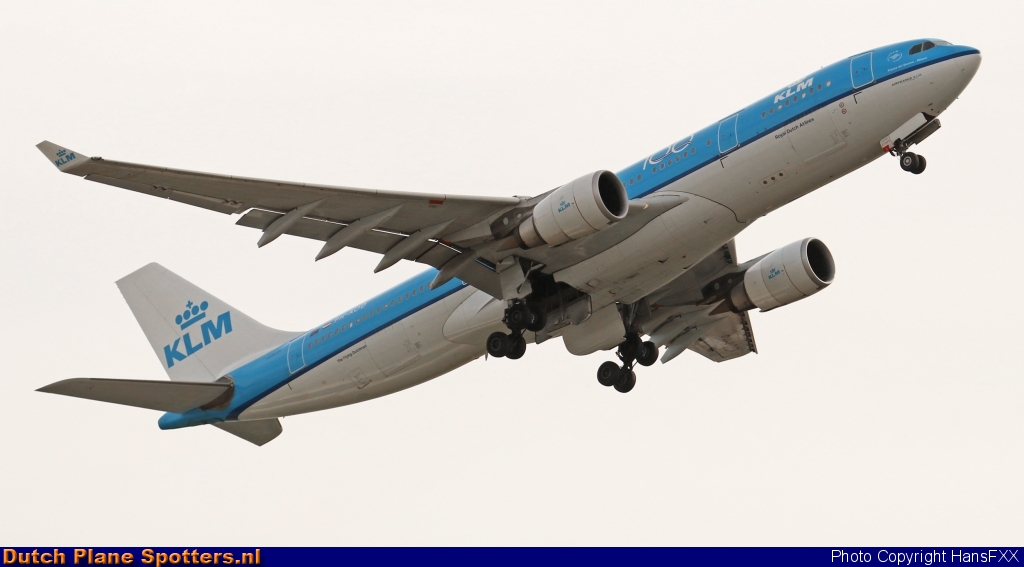 PH-AOD Airbus A330-200 KLM Royal Dutch Airlines by HansFXX