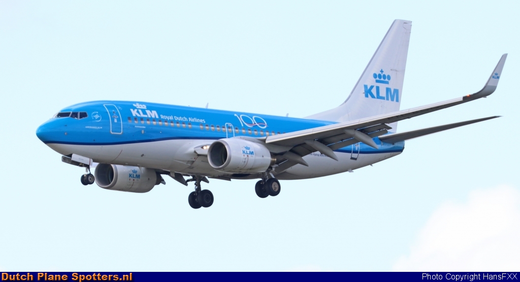 PH-BGG Boeing 737-700 KLM Royal Dutch Airlines by HansFXX