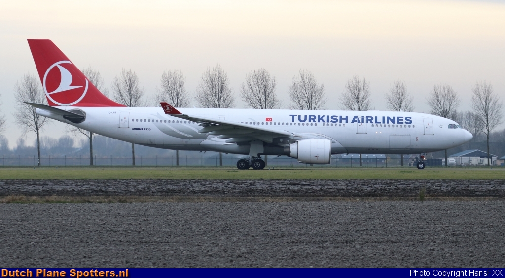 TC-JIT Airbus A330-200 Turkish Airlines by HansFXX