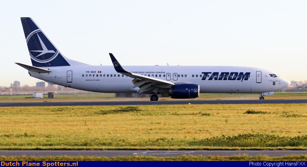 YR-BGK Boeing 737-800 TAROM by HansFXX