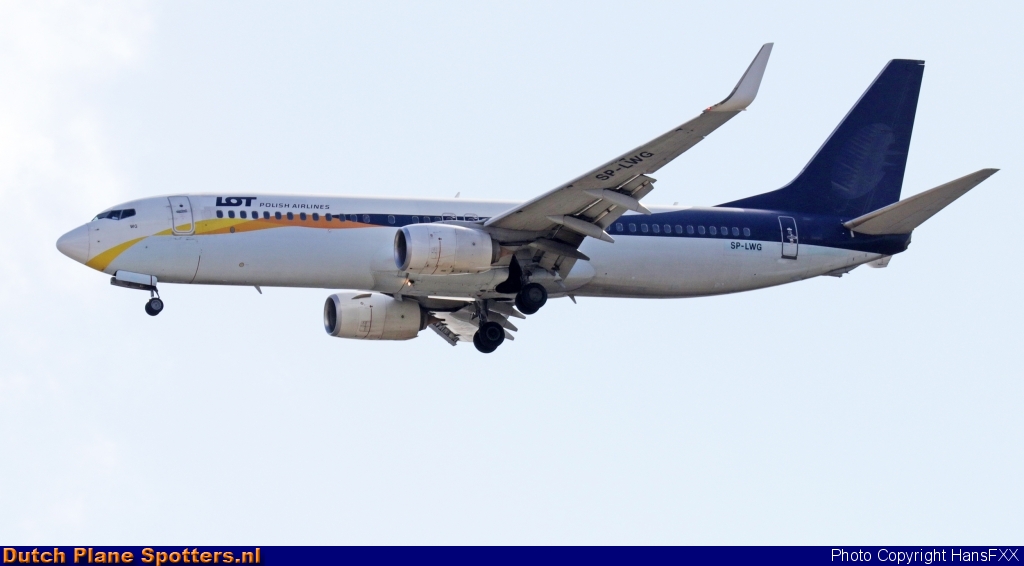 SP-LWG Boeing 737-800 LOT Polish Airlines by HansFXX